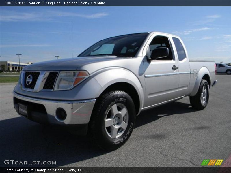 Radiant Silver / Graphite 2006 Nissan Frontier SE King Cab