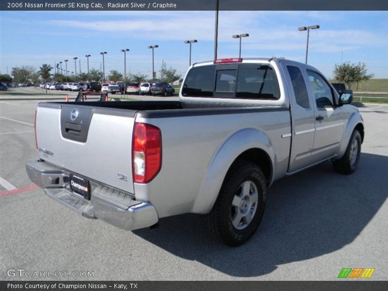 Radiant Silver / Graphite 2006 Nissan Frontier SE King Cab