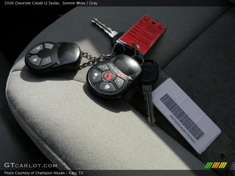 Summit White / Gray 2006 Chevrolet Cobalt LS Sedan