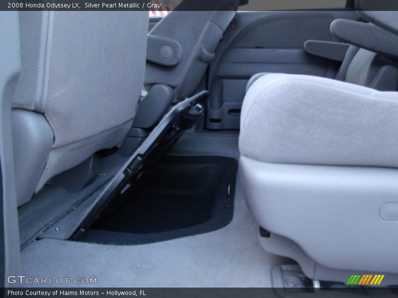 Silver Pearl Metallic / Gray 2008 Honda Odyssey LX