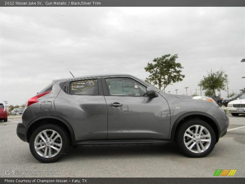Gun Metallic / Black/Silver Trim 2012 Nissan Juke SV