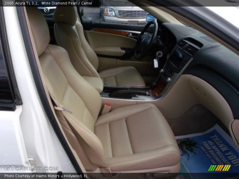 White Diamond Pearl / Camel 2005 Acura TL 3.2