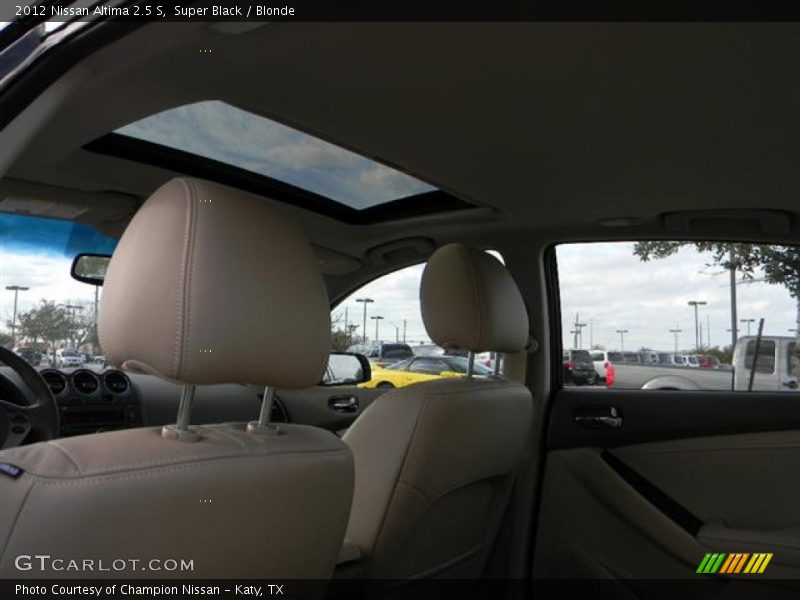 Super Black / Blonde 2012 Nissan Altima 2.5 S