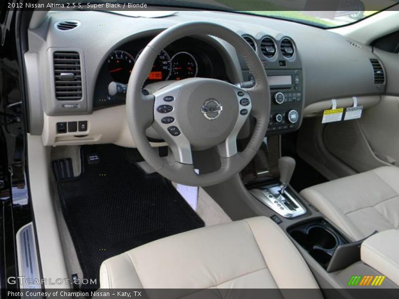 Super Black / Blonde 2012 Nissan Altima 2.5 S