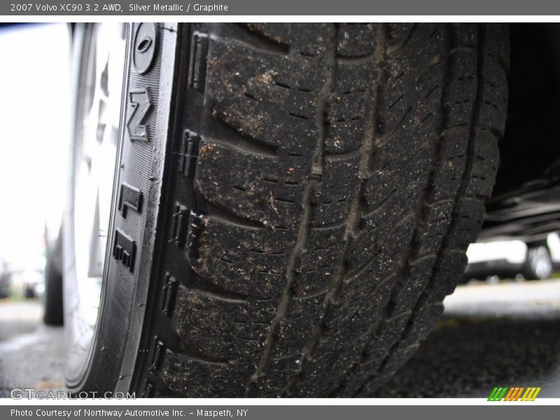 Silver Metallic / Graphite 2007 Volvo XC90 3.2 AWD