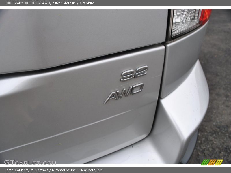 Silver Metallic / Graphite 2007 Volvo XC90 3.2 AWD