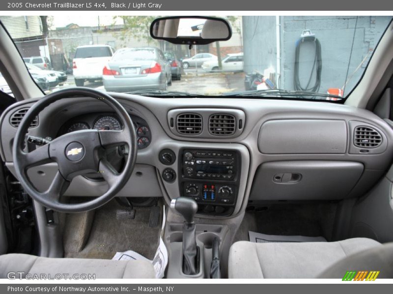 Black / Light Gray 2005 Chevrolet TrailBlazer LS 4x4