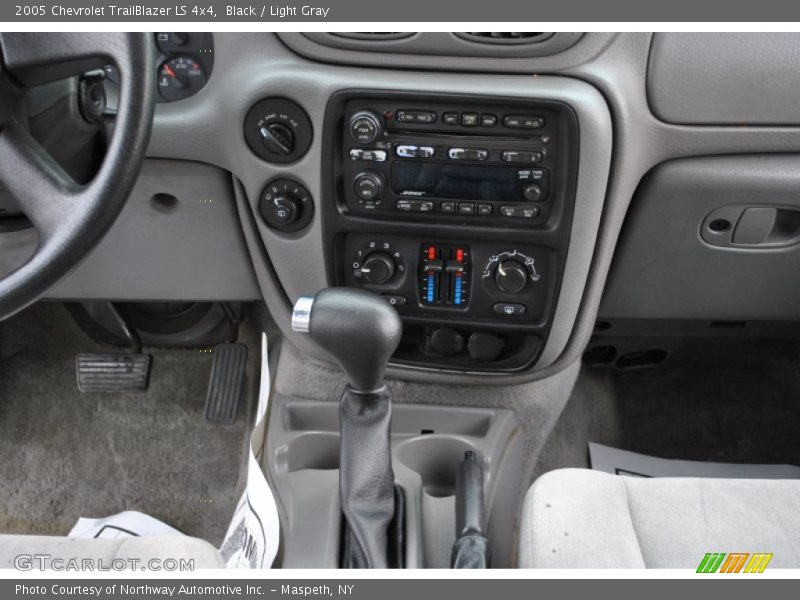 Black / Light Gray 2005 Chevrolet TrailBlazer LS 4x4