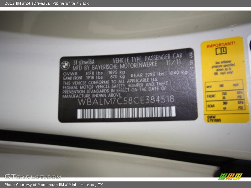 Alpine White / Black 2012 BMW Z4 sDrive35i