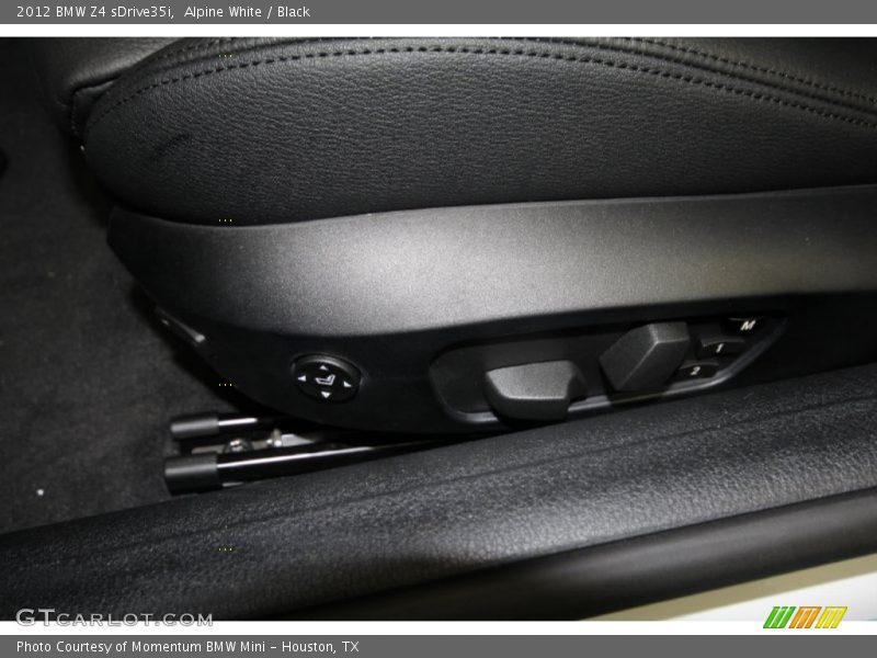 Alpine White / Black 2012 BMW Z4 sDrive35i