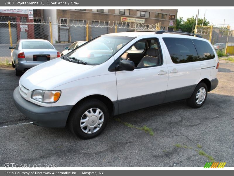 Super White / Gray 2000 Toyota Sienna LE