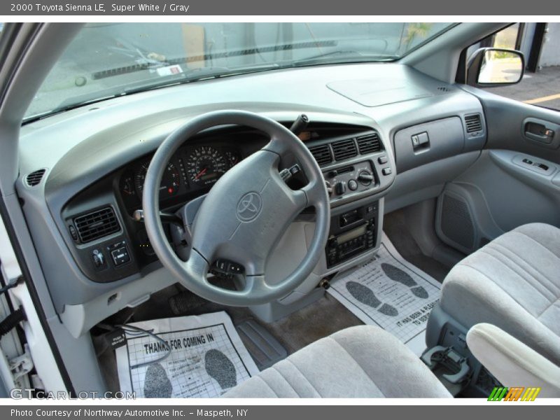 Super White / Gray 2000 Toyota Sienna LE