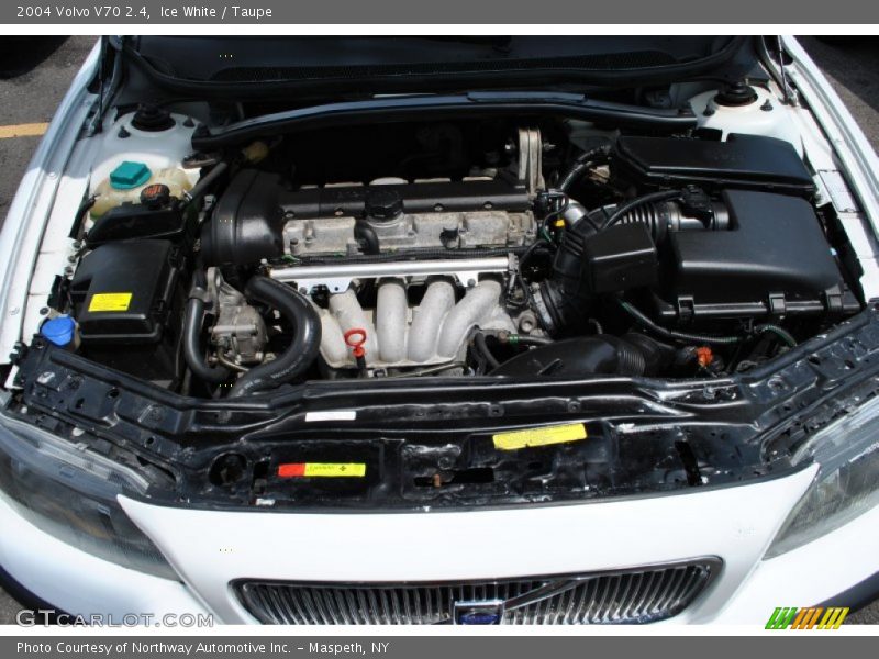  2004 V70 2.4 Engine - 2.4 Liter DOHC 20-Valve 5 Cylinder
