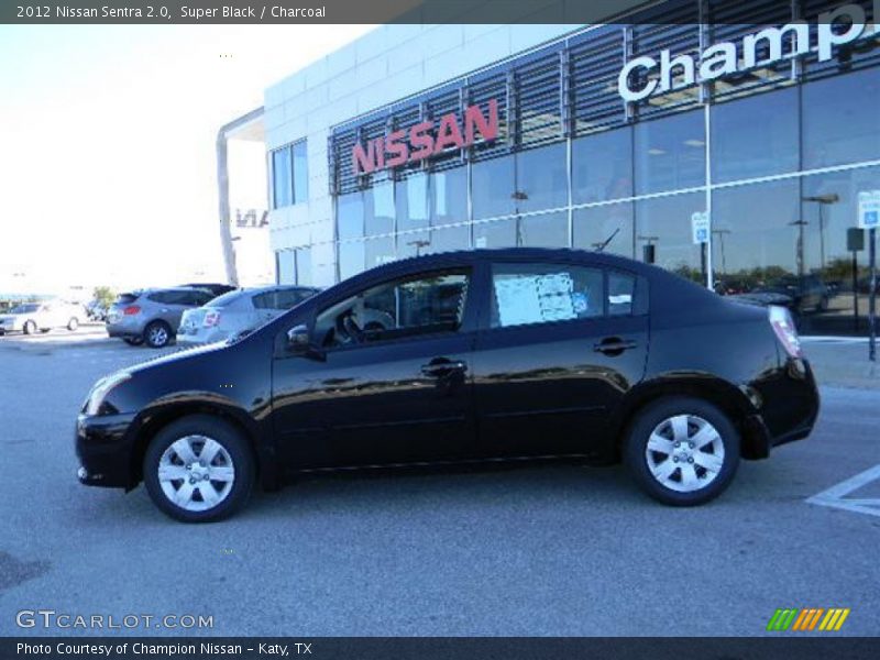 Super Black / Charcoal 2012 Nissan Sentra 2.0