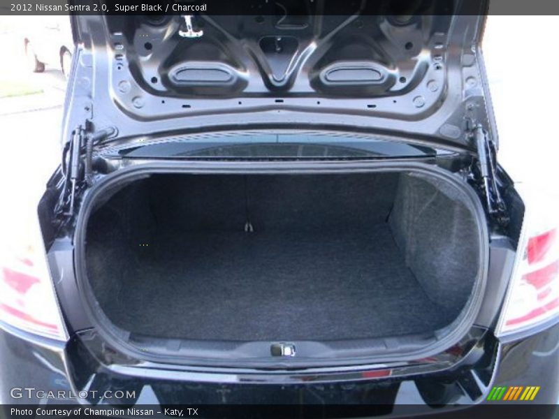 Super Black / Charcoal 2012 Nissan Sentra 2.0