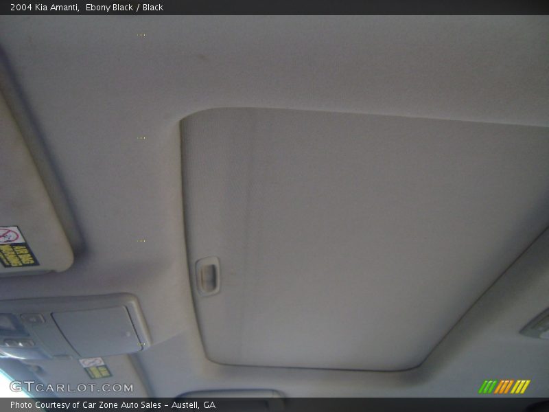 Ebony Black / Black 2004 Kia Amanti