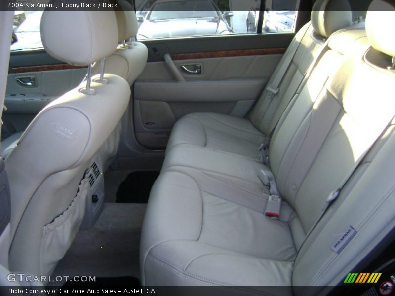 Ebony Black / Black 2004 Kia Amanti