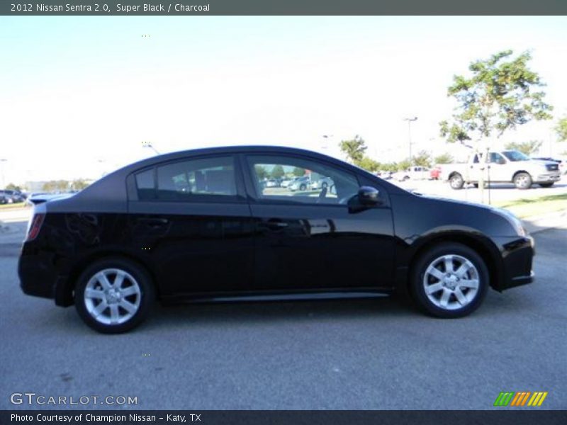 Super Black / Charcoal 2012 Nissan Sentra 2.0