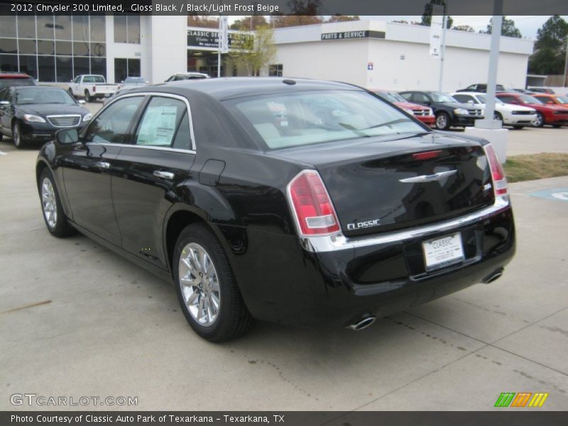 Gloss Black / Black/Light Frost Beige 2012 Chrysler 300 Limited