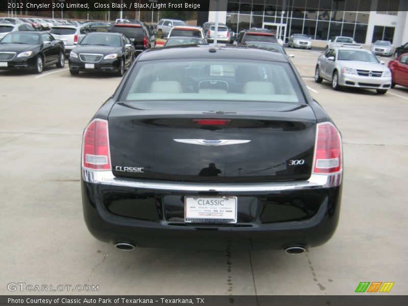 Gloss Black / Black/Light Frost Beige 2012 Chrysler 300 Limited