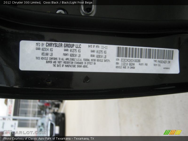 Gloss Black / Black/Light Frost Beige 2012 Chrysler 300 Limited