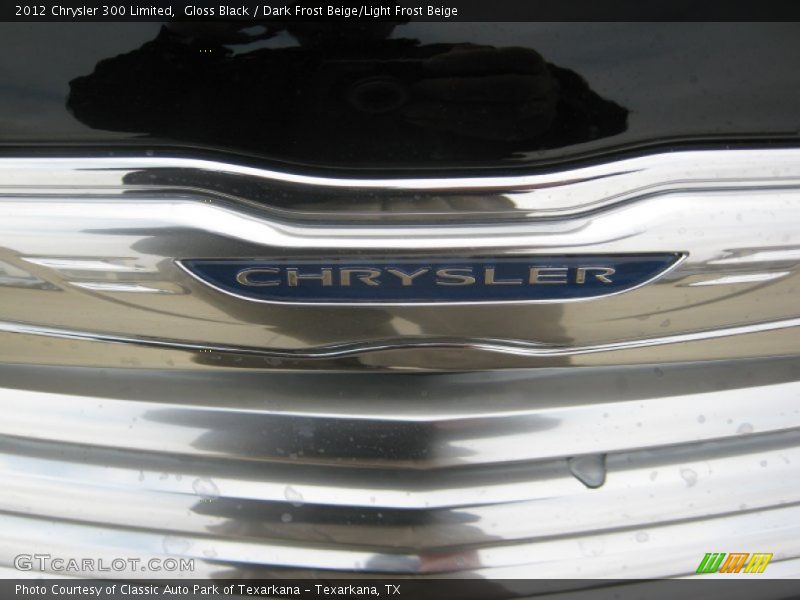 Gloss Black / Dark Frost Beige/Light Frost Beige 2012 Chrysler 300 Limited