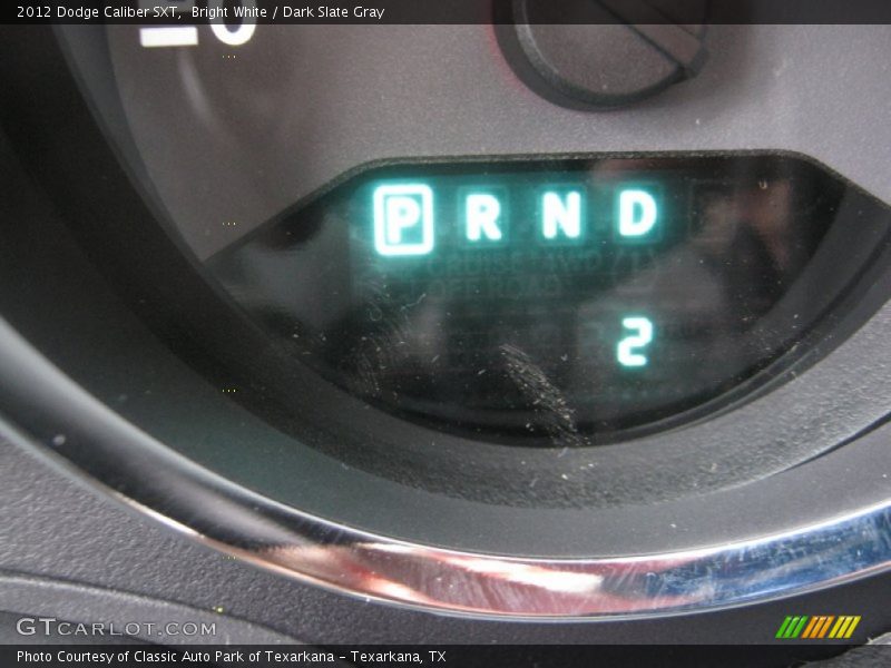Bright White / Dark Slate Gray 2012 Dodge Caliber SXT