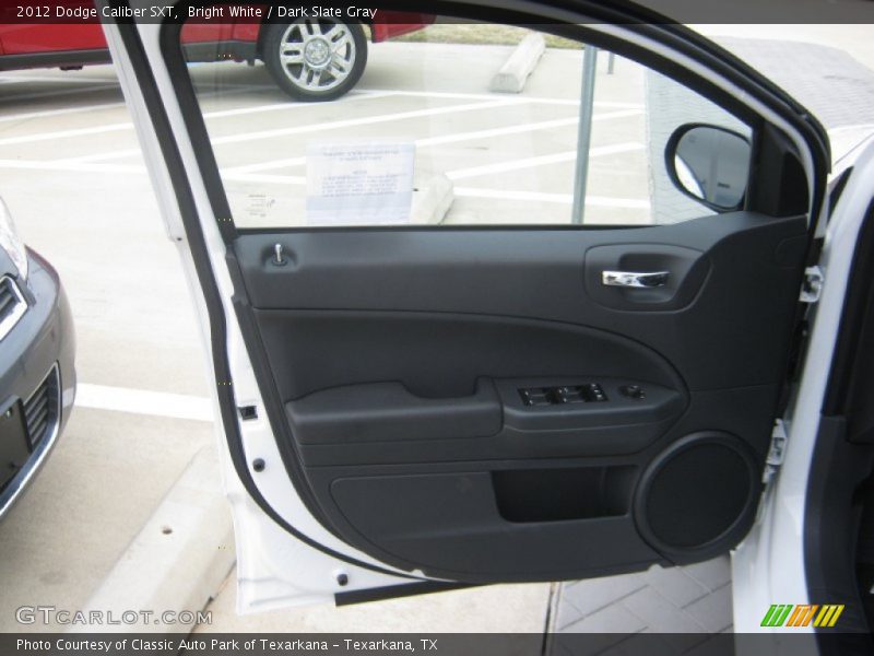 Bright White / Dark Slate Gray 2012 Dodge Caliber SXT