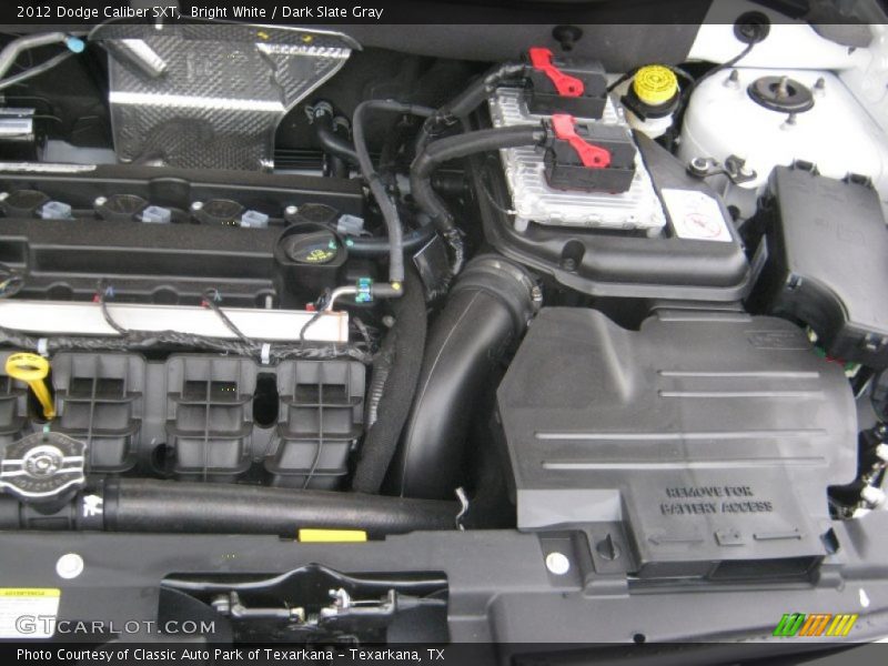 Bright White / Dark Slate Gray 2012 Dodge Caliber SXT