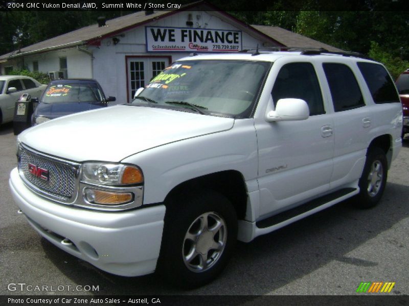 Summit White / Stone Gray 2004 GMC Yukon Denali AWD