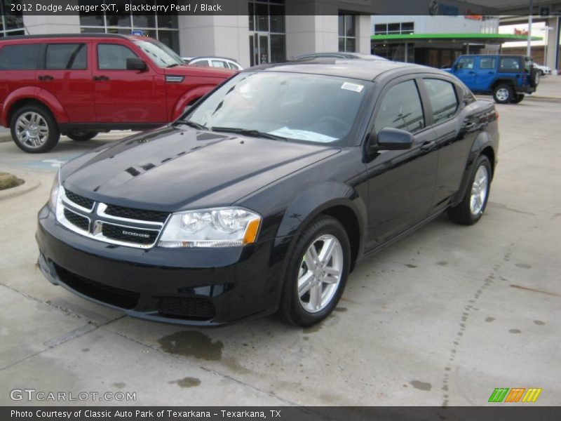 Blackberry Pearl / Black 2012 Dodge Avenger SXT