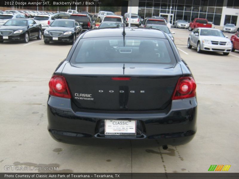 Blackberry Pearl / Black 2012 Dodge Avenger SXT