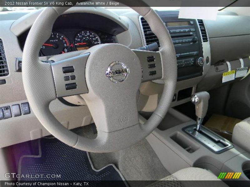 Avalanche White / Beige 2012 Nissan Frontier SV V6 King Cab