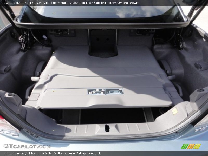 Celestial Blue Metallic / Soverign Hide Calcite Leather/Umbra Brown 2011 Volvo C70 T5