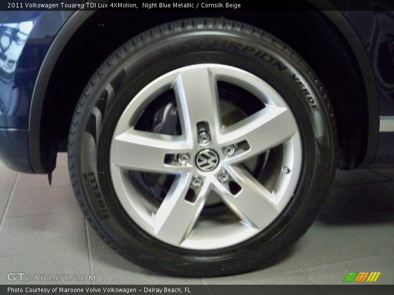 Night Blue Metallic / Cornsilk Beige 2011 Volkswagen Touareg TDI Lux 4XMotion