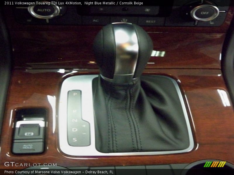 Night Blue Metallic / Cornsilk Beige 2011 Volkswagen Touareg TDI Lux 4XMotion