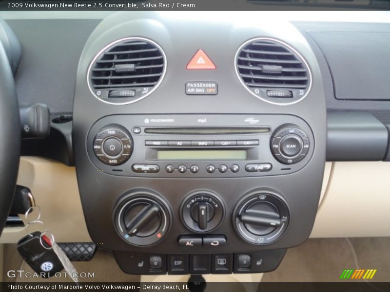 Salsa Red / Cream 2009 Volkswagen New Beetle 2.5 Convertible