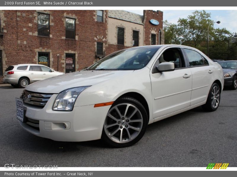 Front 3/4 View of 2009 Fusion SE