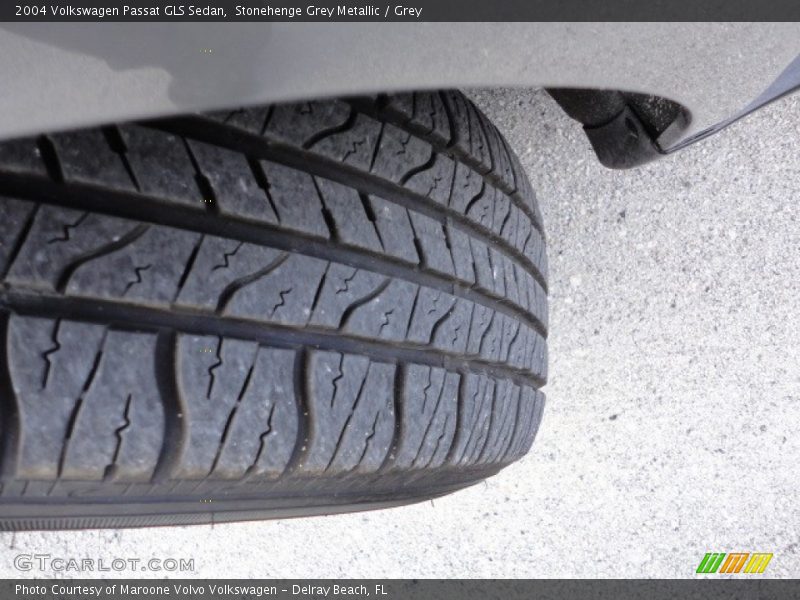 Stonehenge Grey Metallic / Grey 2004 Volkswagen Passat GLS Sedan