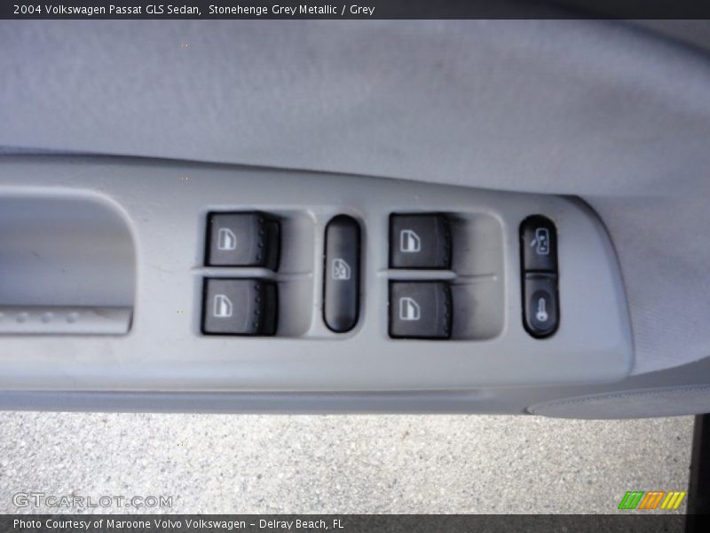 Stonehenge Grey Metallic / Grey 2004 Volkswagen Passat GLS Sedan