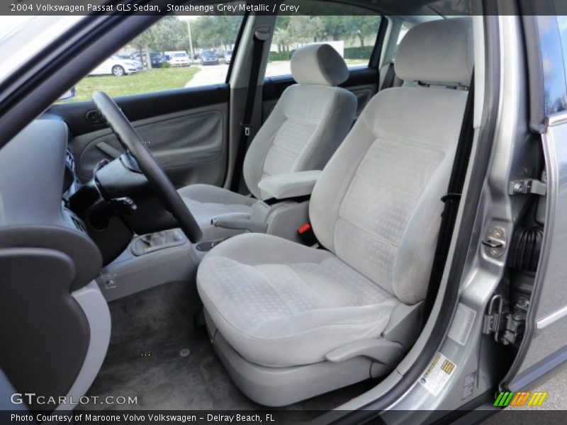 Stonehenge Grey Metallic / Grey 2004 Volkswagen Passat GLS Sedan