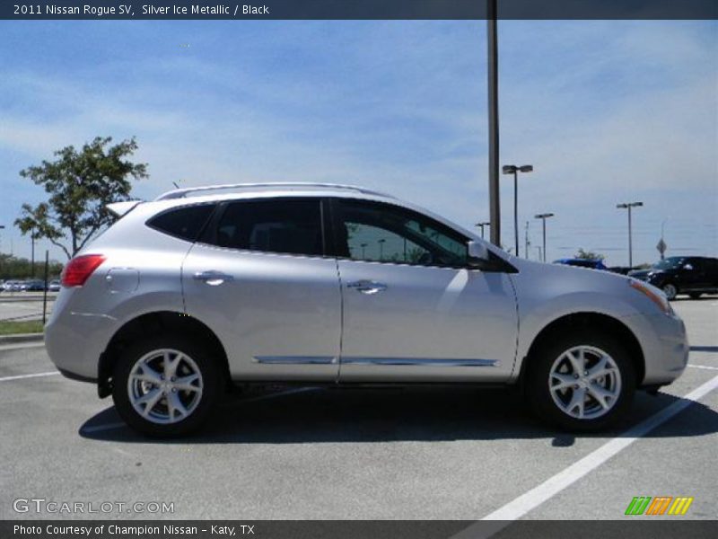 Silver Ice Metallic / Black 2011 Nissan Rogue SV