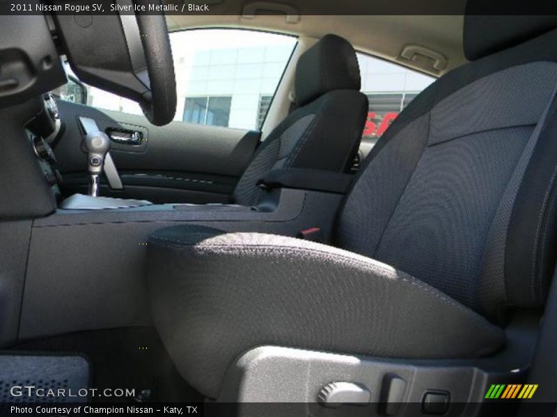 Silver Ice Metallic / Black 2011 Nissan Rogue SV