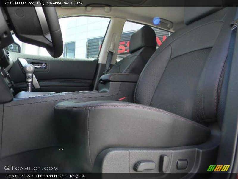 Cayenne Red / Black 2011 Nissan Rogue SL