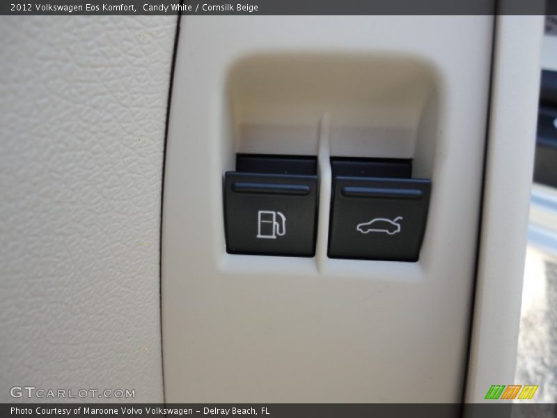 Candy White / Cornsilk Beige 2012 Volkswagen Eos Komfort