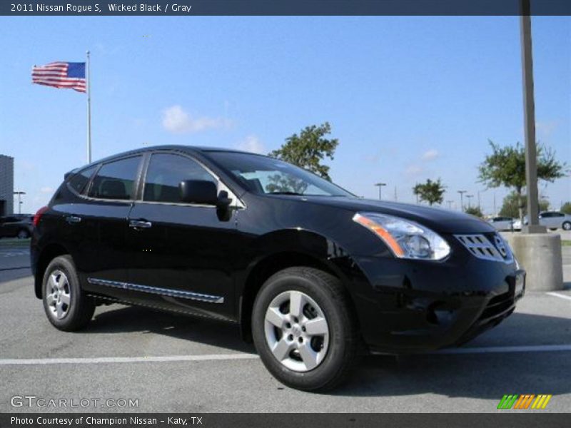 Wicked Black / Gray 2011 Nissan Rogue S