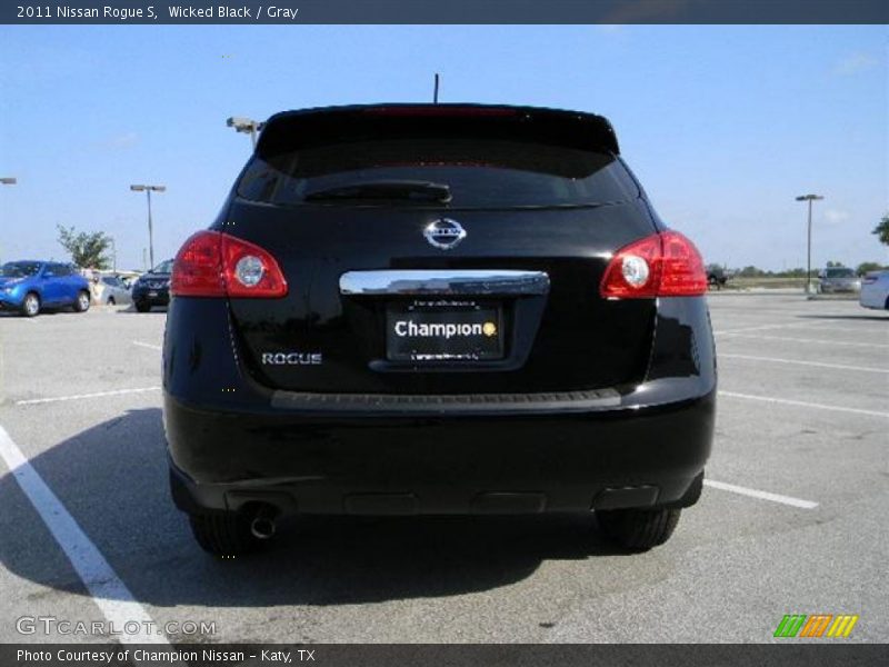 Wicked Black / Gray 2011 Nissan Rogue S