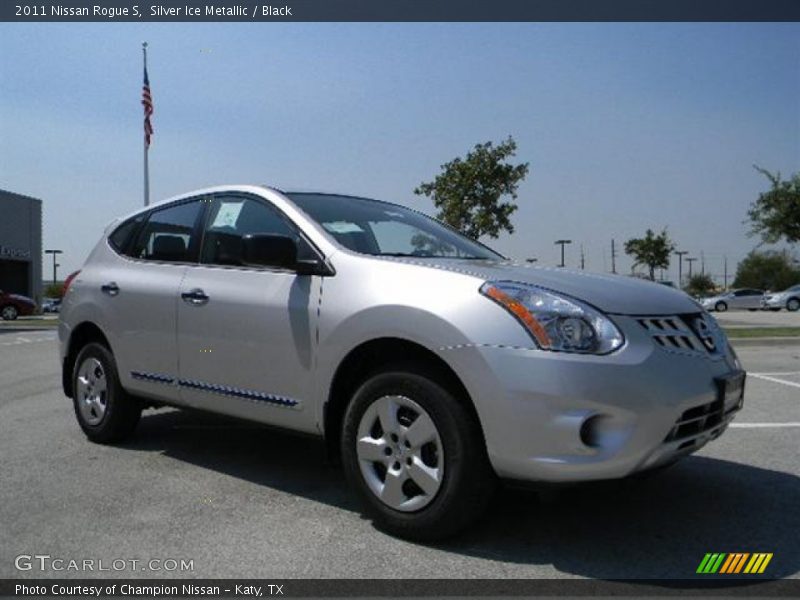 Silver Ice Metallic / Black 2011 Nissan Rogue S