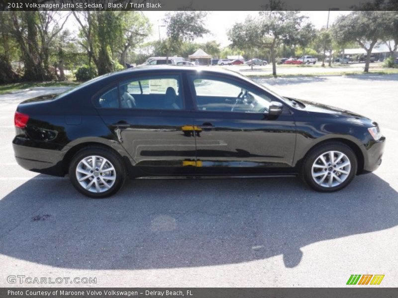 Black / Titan Black 2012 Volkswagen Jetta SE Sedan