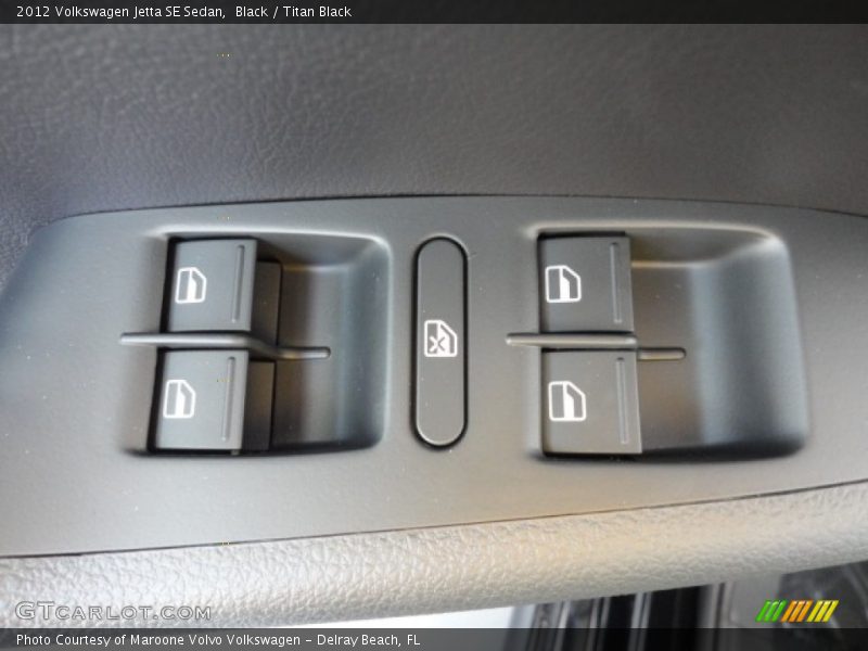 Black / Titan Black 2012 Volkswagen Jetta SE Sedan